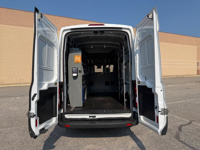 Used 2017 Ford Transit 250 148 High Roof RWD image 29