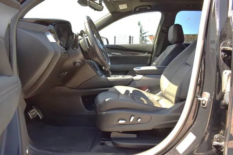 Used 2020 Cadillac XT6 Sport AWD/4WD image 10