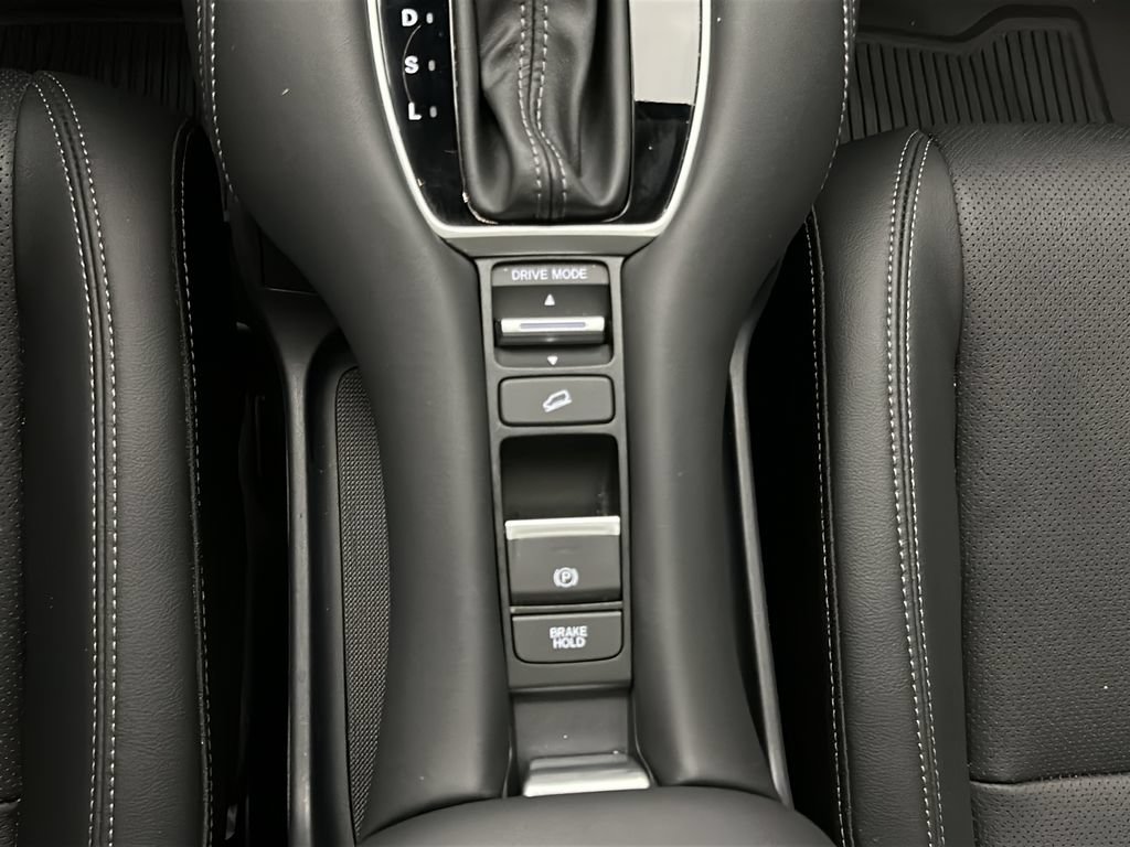 Certified 2024 Honda HR-V EX-L image 32