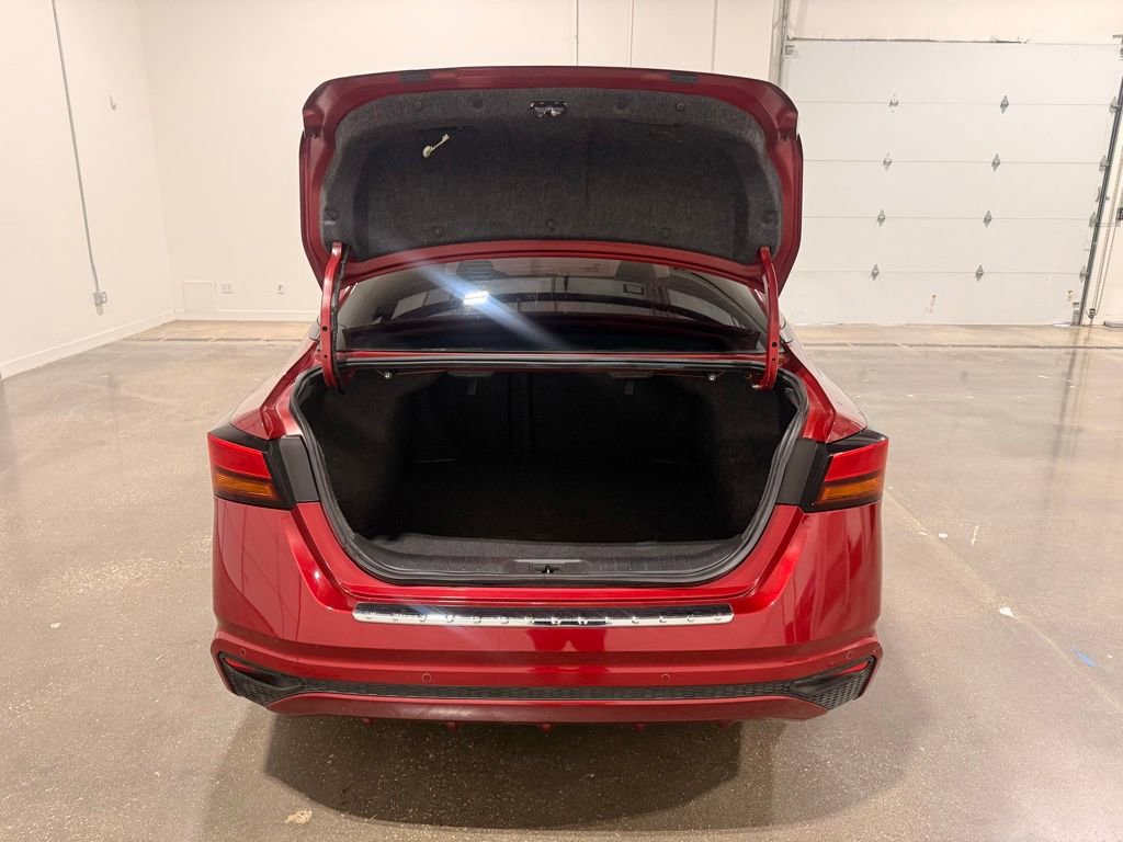 Used 2021 Nissan Altima 2.5 SV FWD image 9