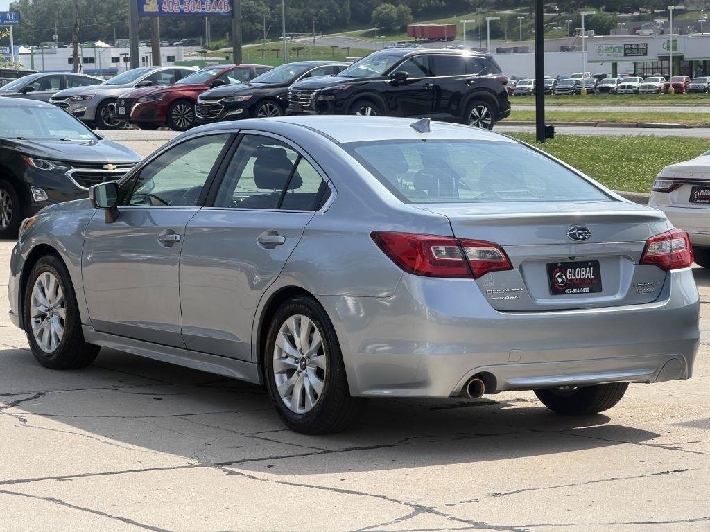 Used 2017 Subaru Legacy 2.5i Premium AWD/4WD image 5