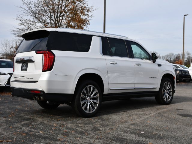 Used 2021 GMC Yukon XL Denali image 7