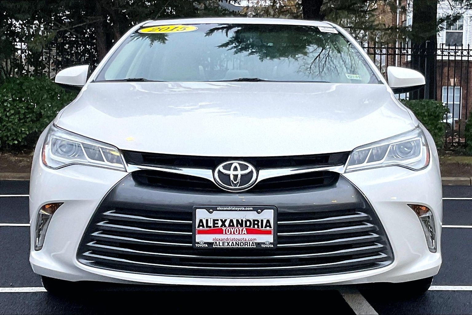 Used 2015 Toyota Camry XLE FWD image 3