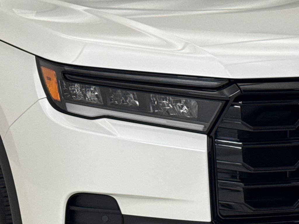 New 2026 Honda Pilot Black Edition image 5