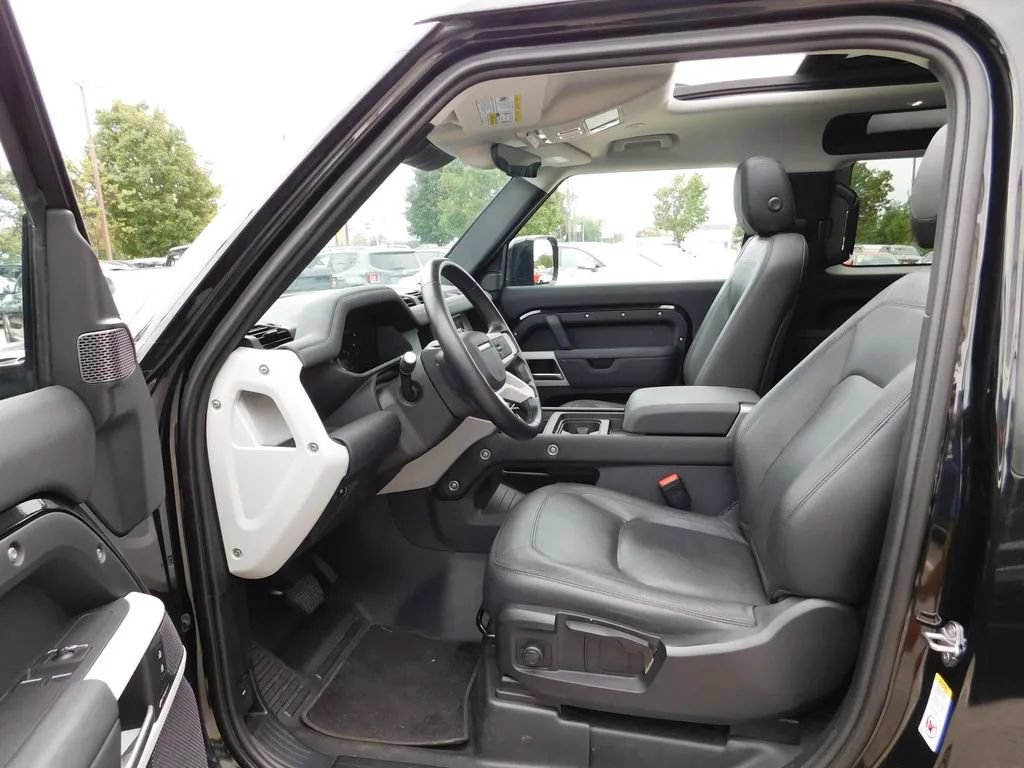 Used 2024 Land Rover Defender 90 S AWD/4WD image 10