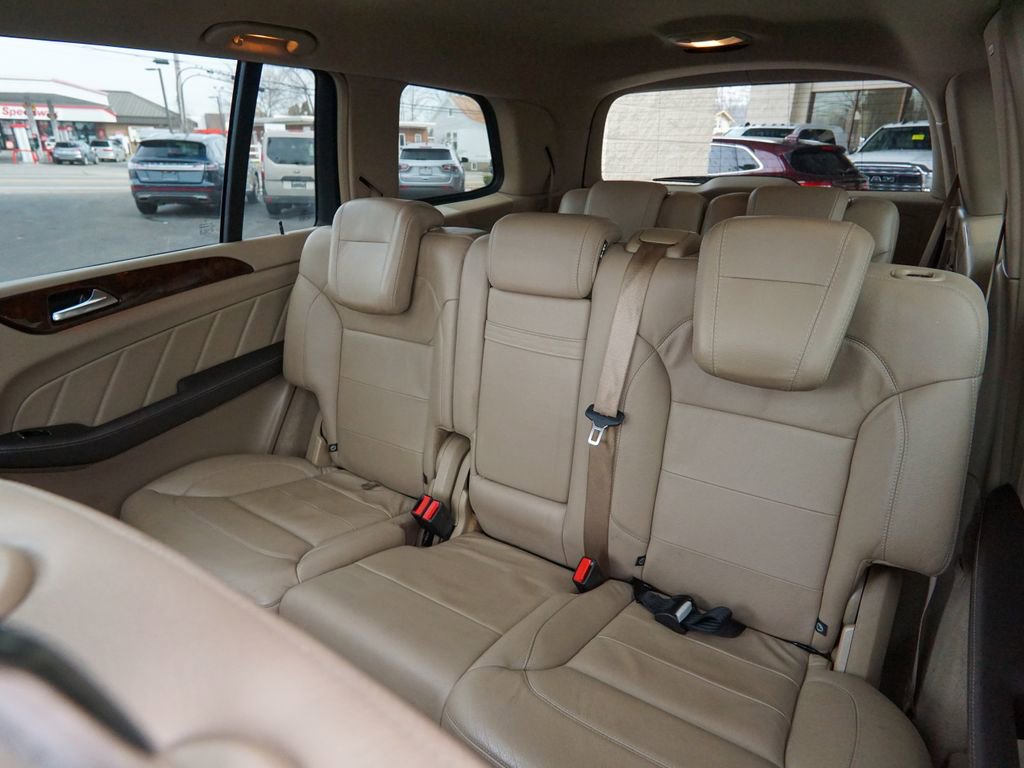 Used 2015 Mercedes-Benz GL 450 4MATIC image 35