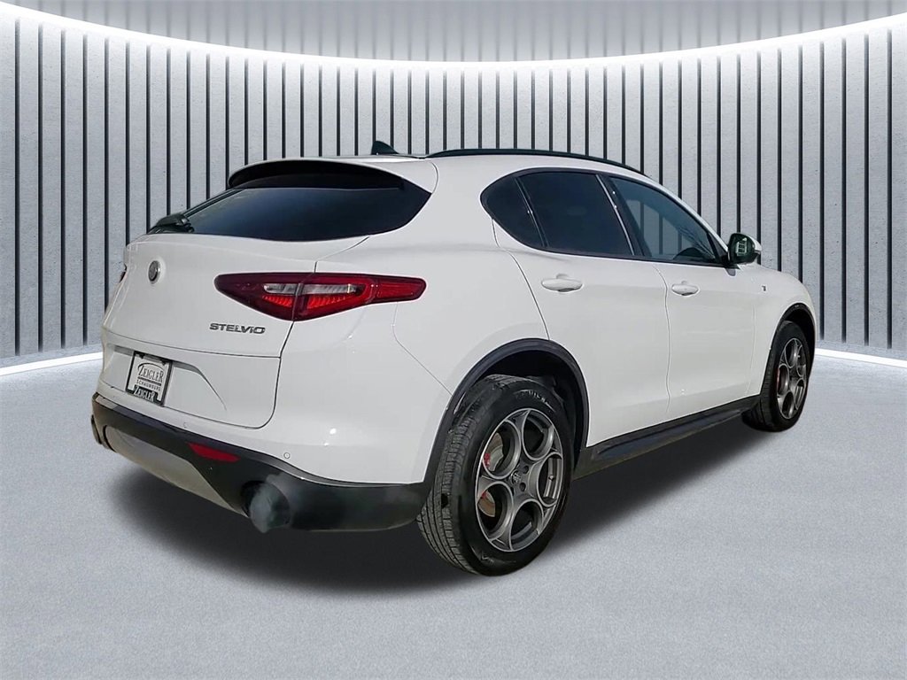 Used 2022 Alfa Romeo Stelvio Ti w/ Active Assist Plus Package image 3