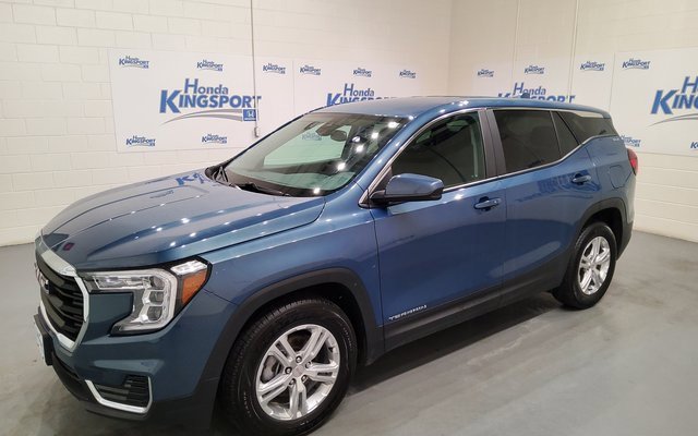 Used 2024 GMC Terrain SLE image 47