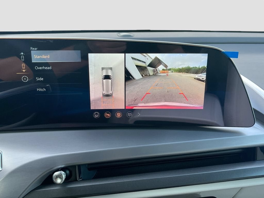 New 2026 Cadillac Vistiq Luxury w/ LPO, Floor Liner Package AWD/4WD image 14