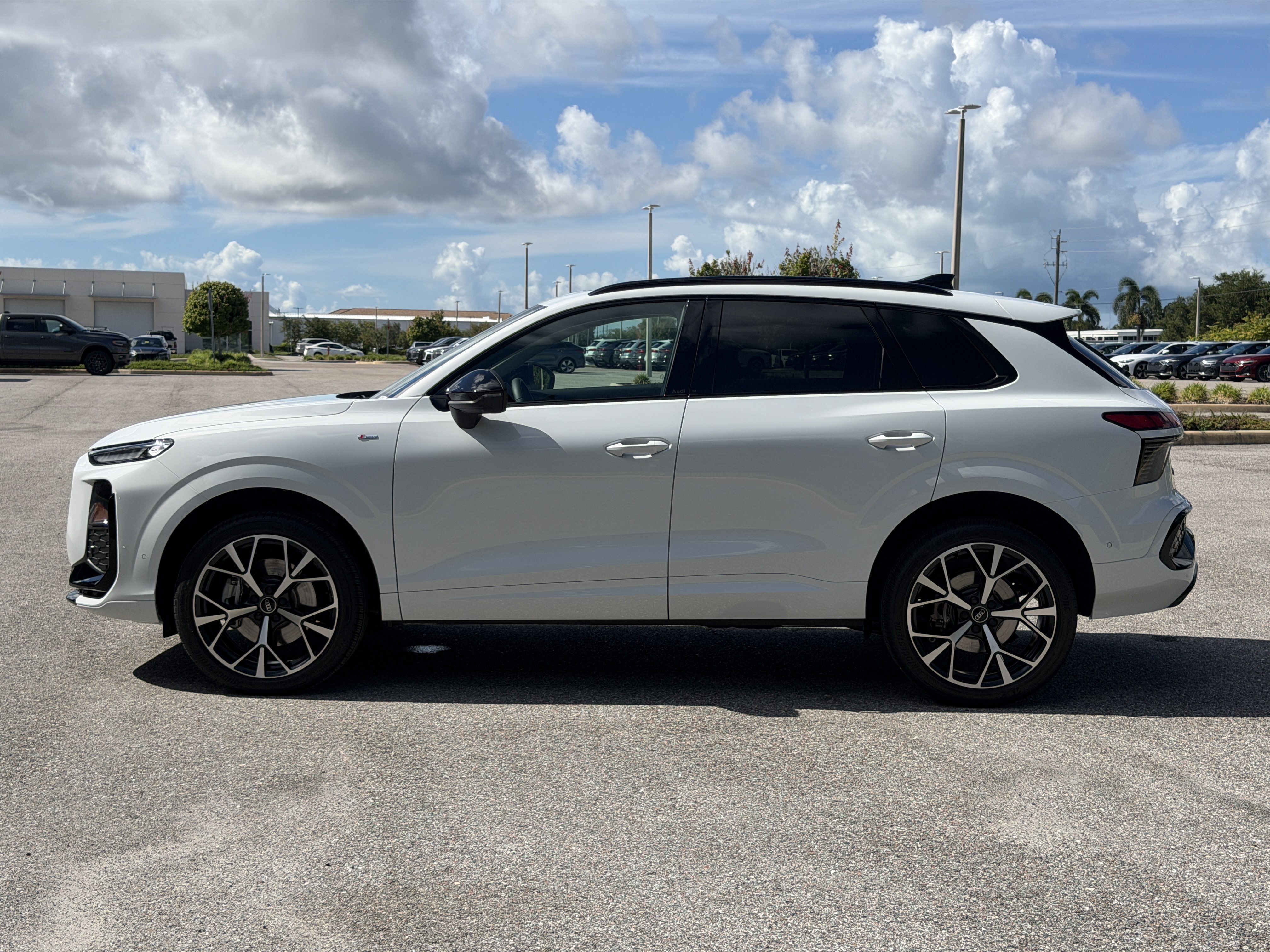 Used 2026 Audi Q3 quattro 2.0T AWD/4WD image 4