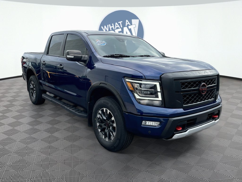 Used 2024 Nissan Titan PRO-4X w/ Pro-4x Convenience Package AWD/4WD image 3
