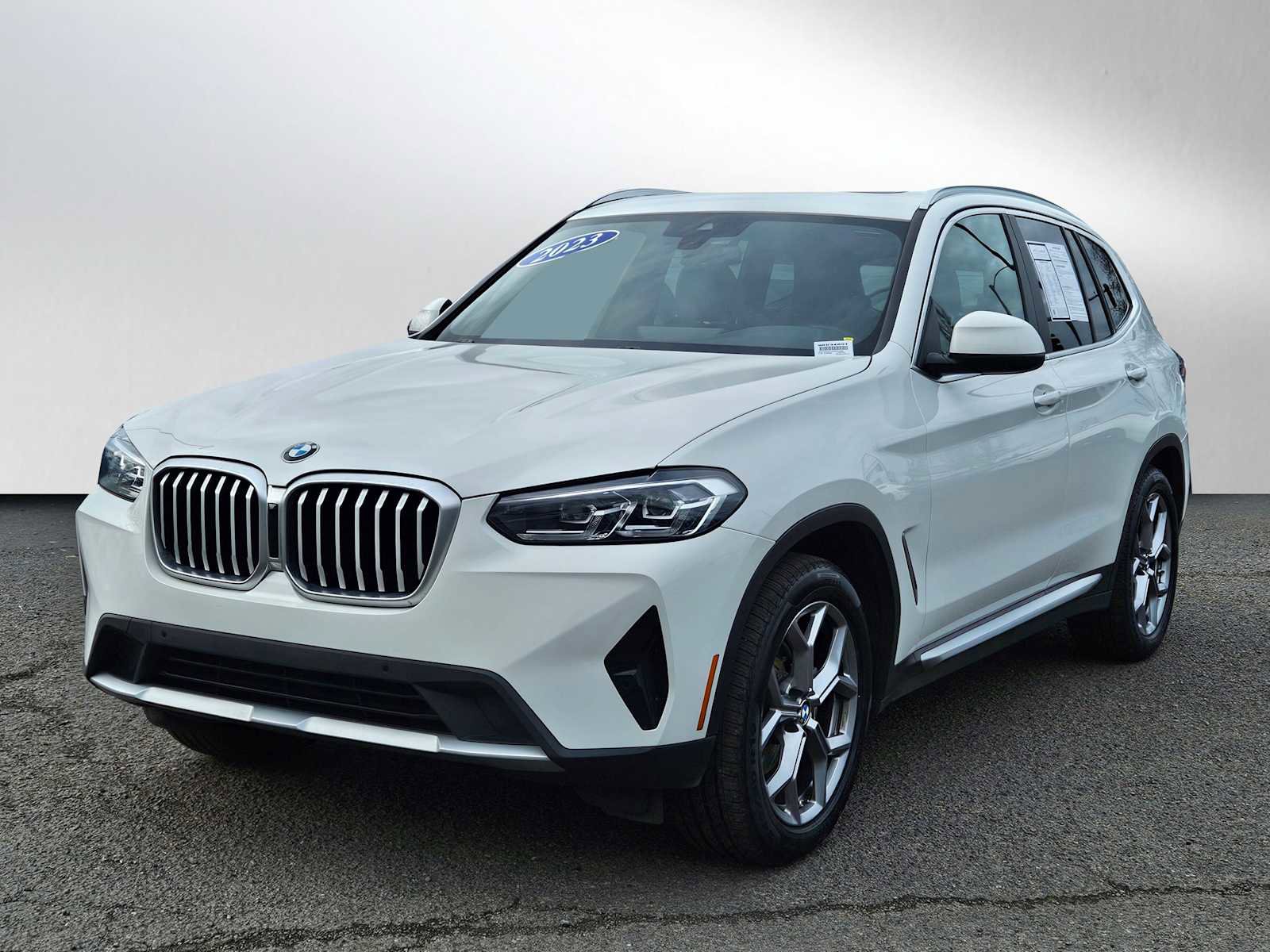 Used 2023 BMW X3 xDrive30i w/ Premium Package image 7