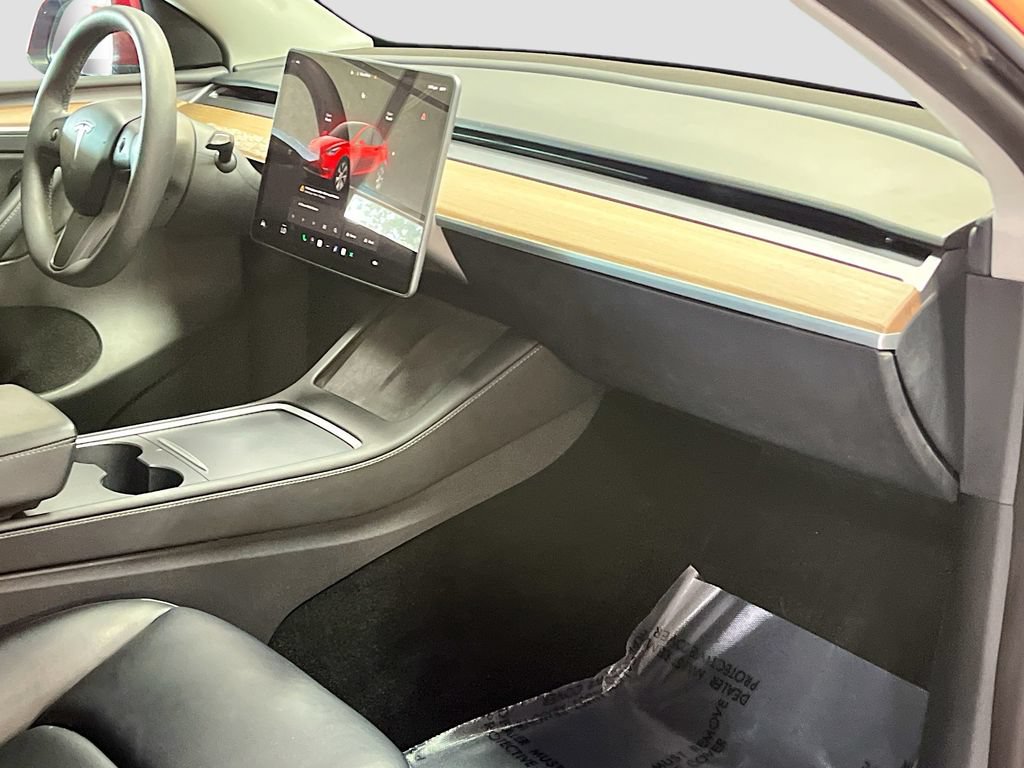 Used 2024 Tesla Model Y Long Range AWD/4WD image 28