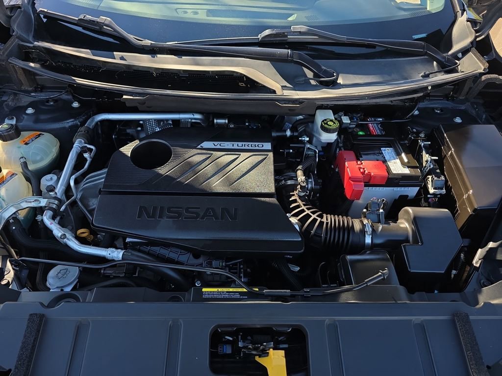 Used 2023 Nissan Rogue SV image 18