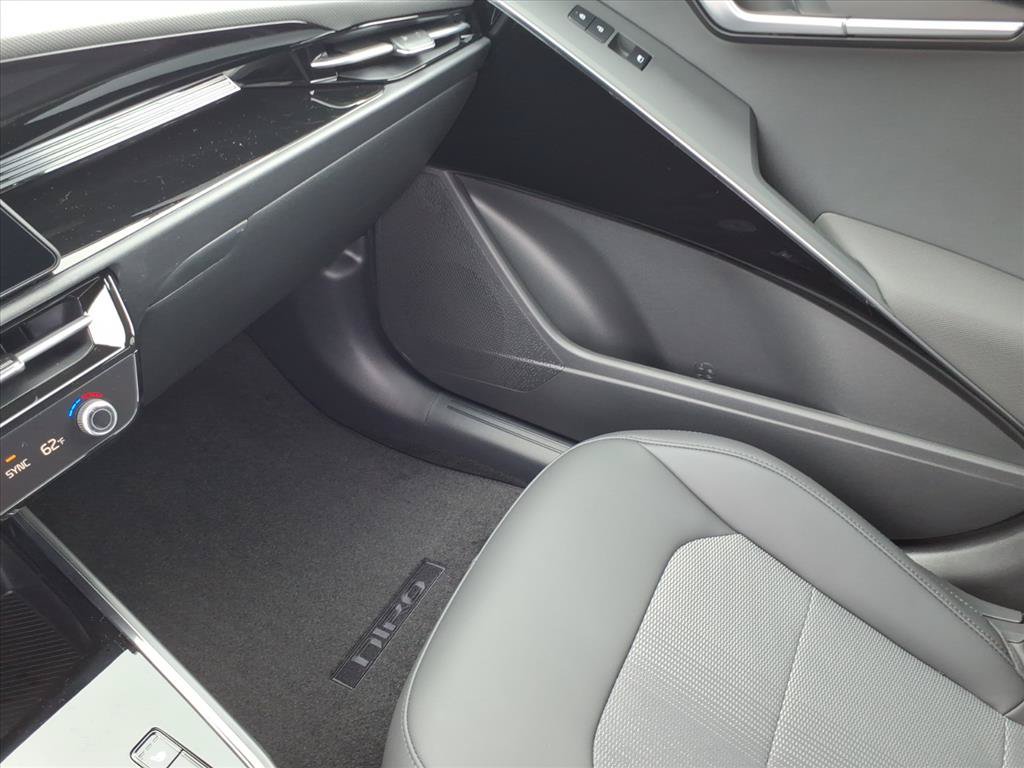 New 2026 Kia Niro Wind w/ Wind Preserve Package FWD image 26