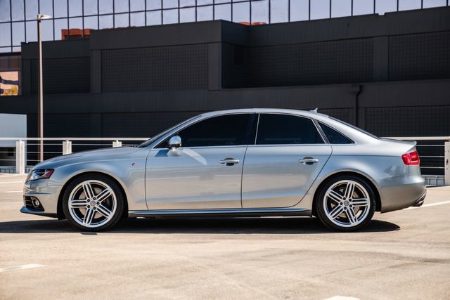 Used 2010 Audi S4 Premium Plus w/ Navigation Pkg w/Camera image 47