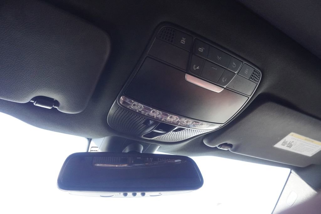 Used 2018 Mercedes-Benz C 300 C 300 image 16