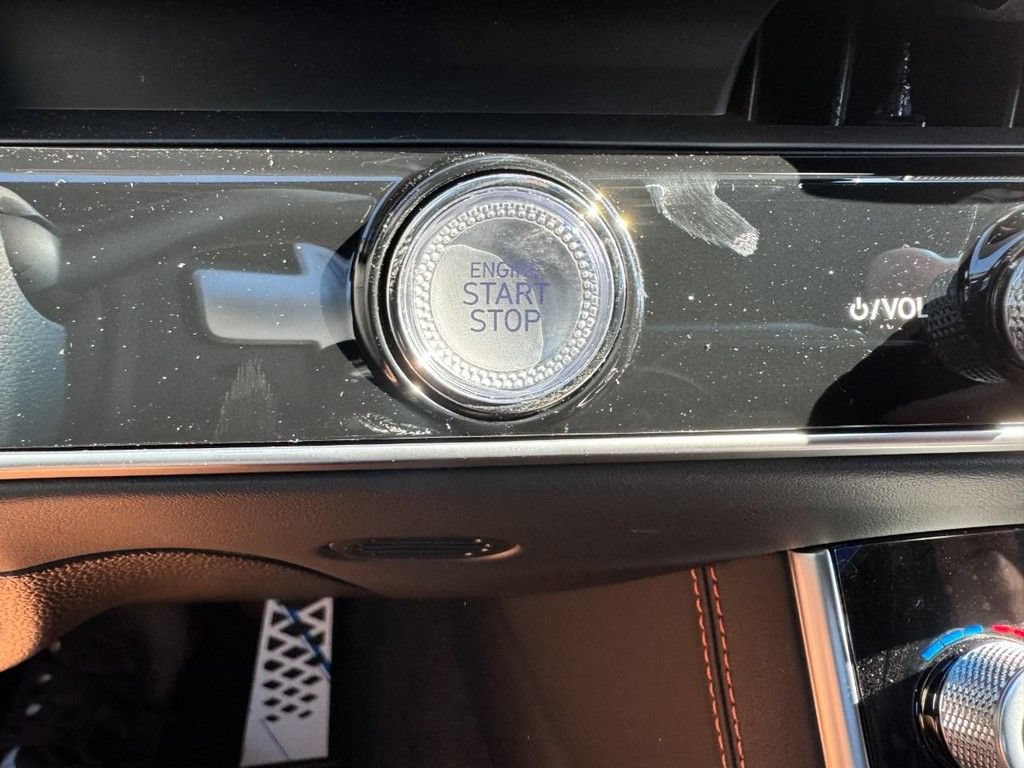 New 2026 Genesis GV70 2.5T Sport Prestige AWD/4WD image 19