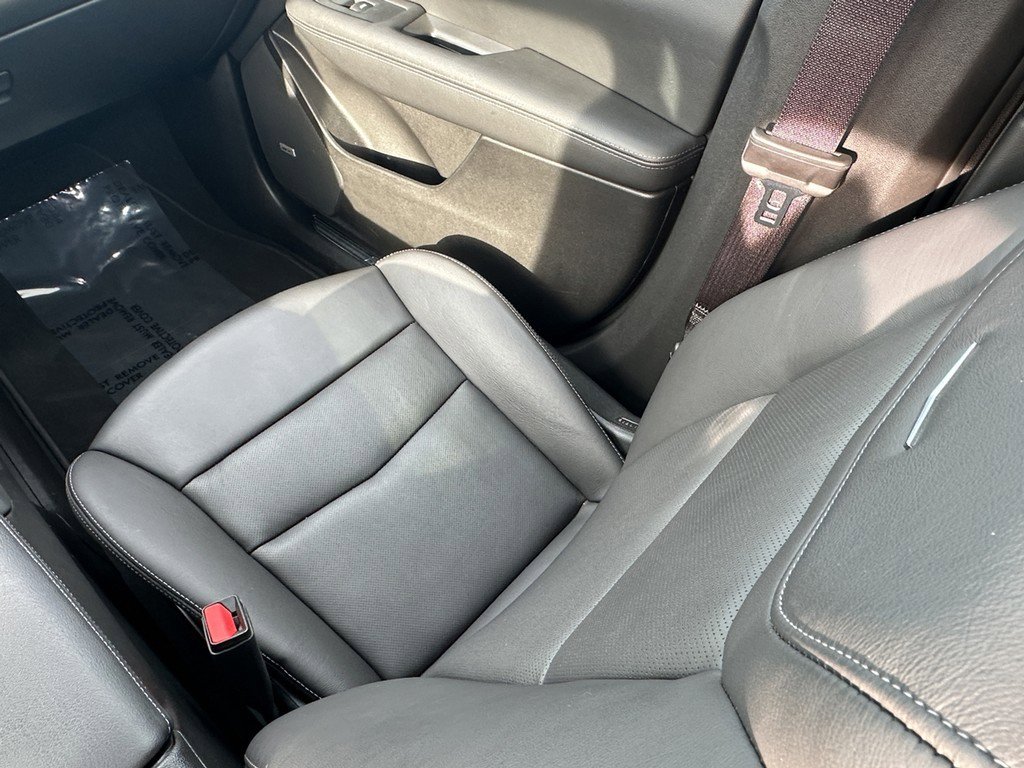 Certified 2025 Cadillac XT5 Premium Luxury image 17