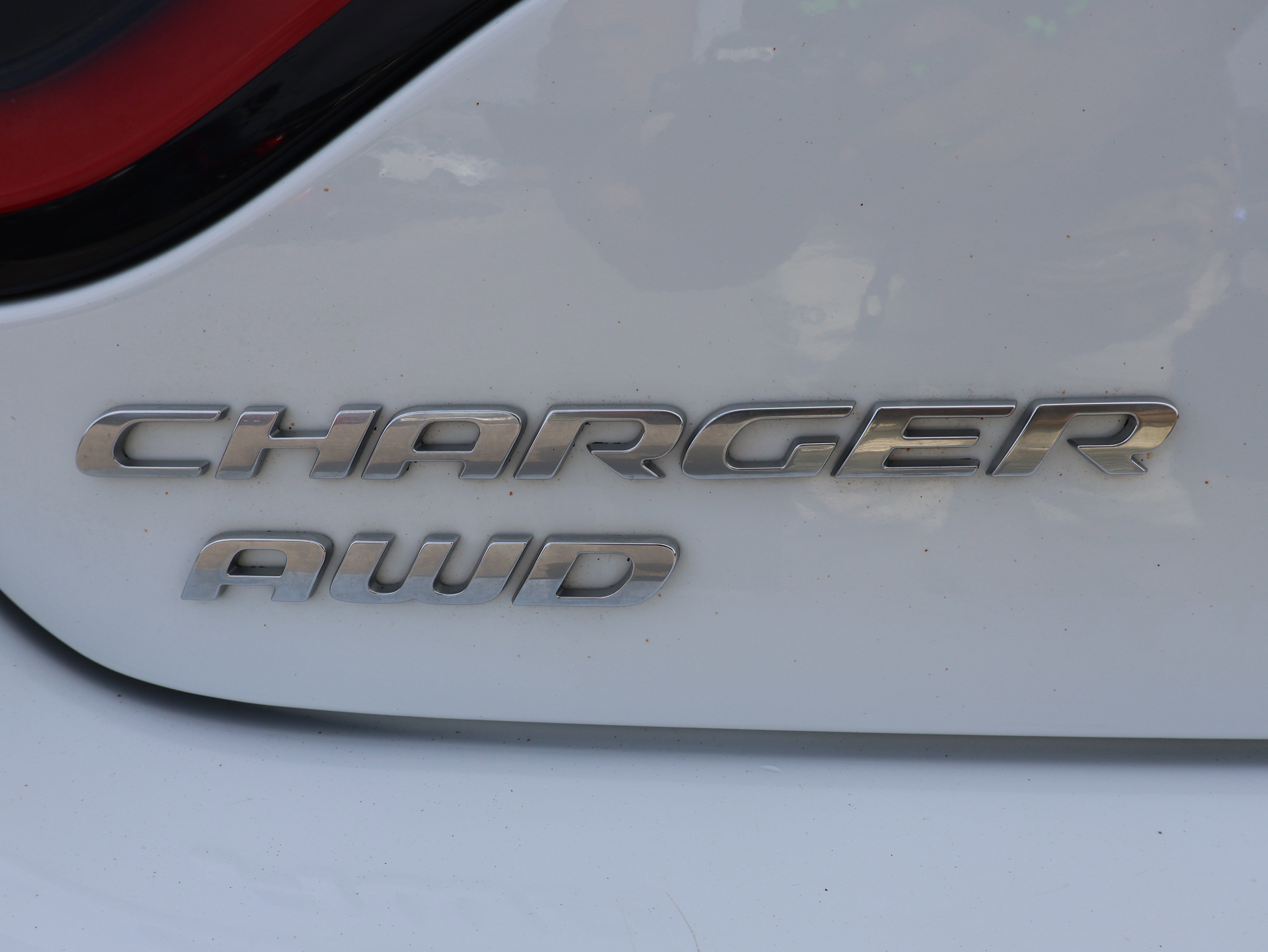 Used 2017 Dodge Charger SXT w/ AWD Plus Group image 16