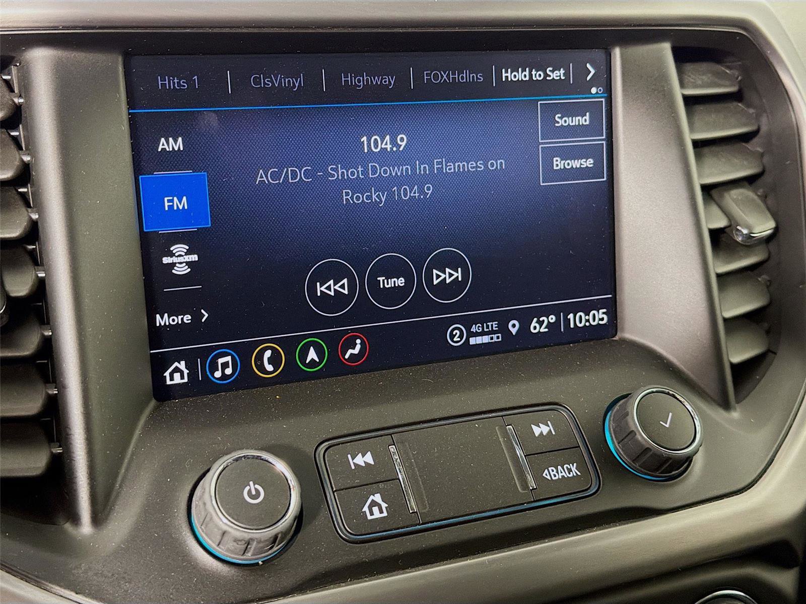 Used 2023 GMC Acadia AT4 w/ Technology Package image 15