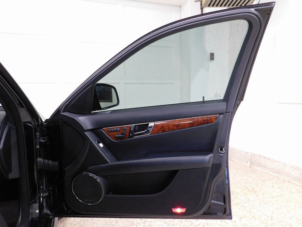 Used 2009 Mercedes-Benz C 63 AMG Sedan image 84