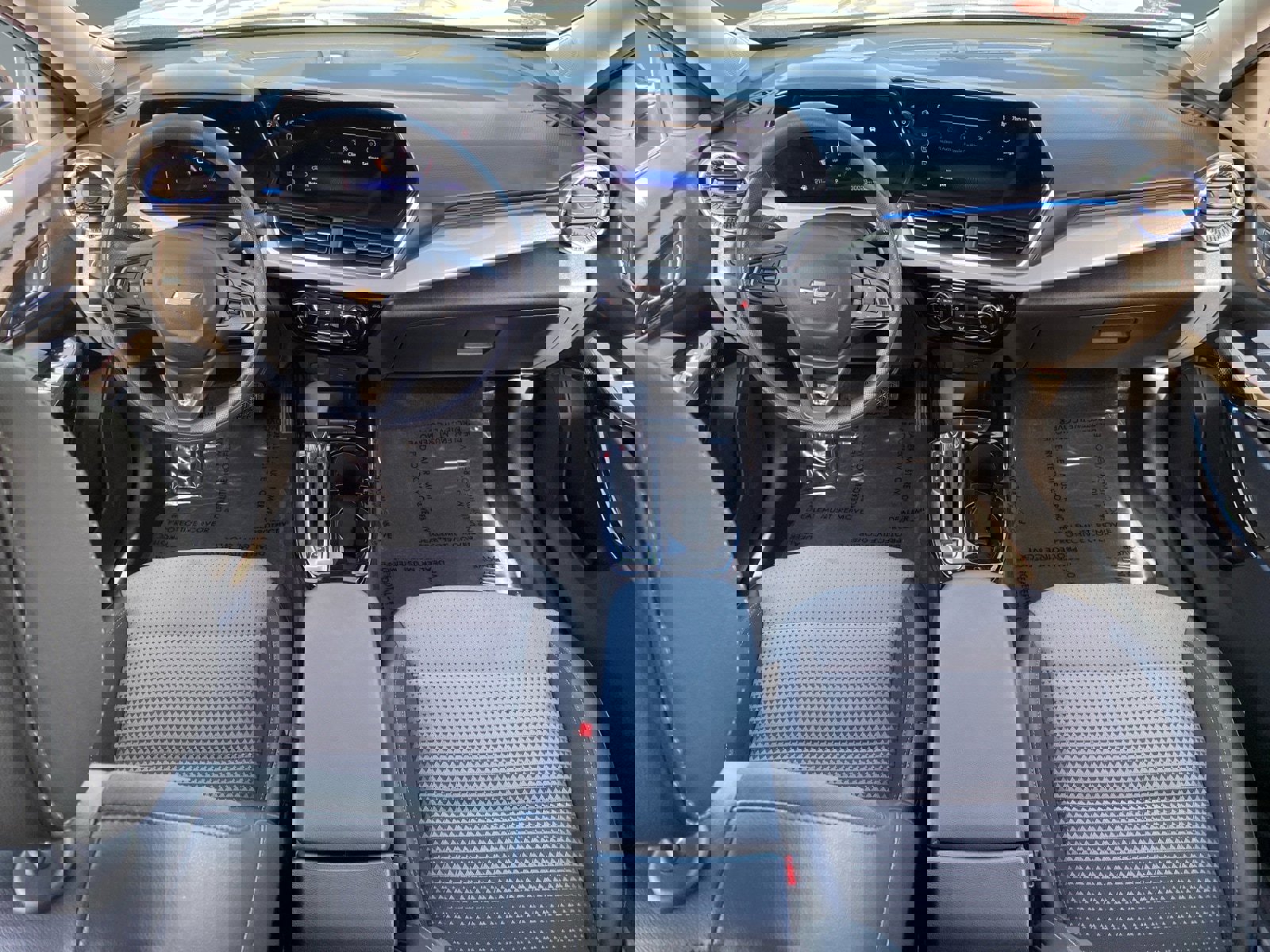 Used 2025 Chevrolet Trax LT image 10