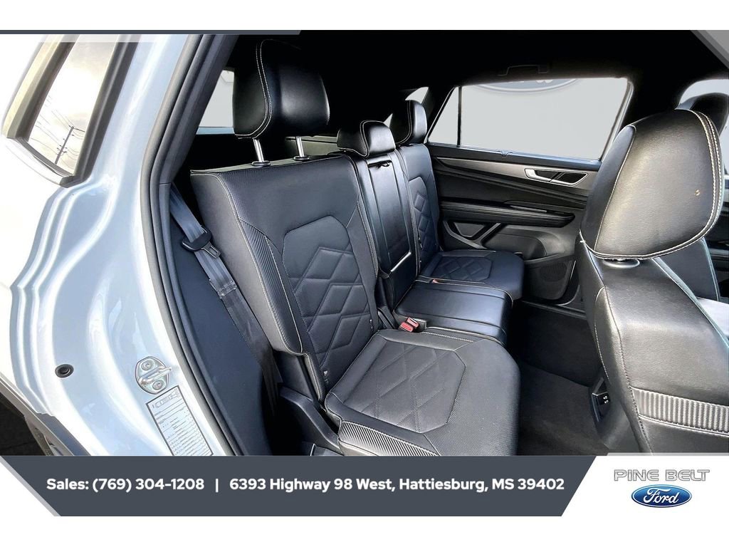 Used 2024 Volkswagen Atlas Cross Sport SE image 20
