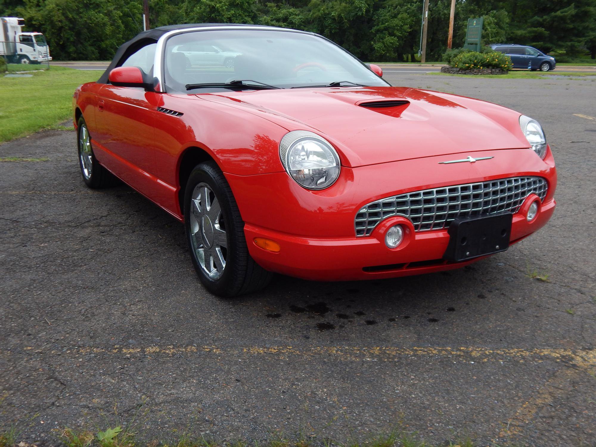 Used 2002 Ford Thunderbird image 8