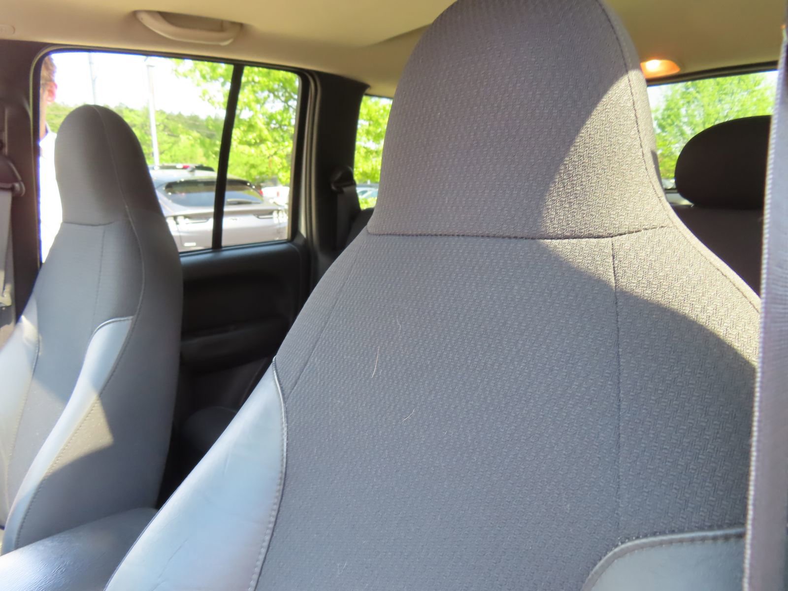 Used 2003 Jeep Liberty Renegade AWD/4WD image 28