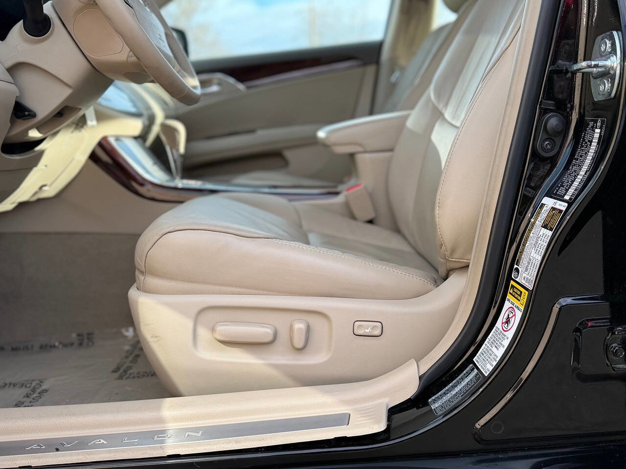 Used 2008 Toyota Avalon XLS image 83