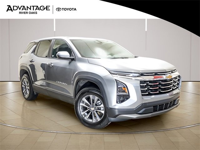 Used 2025 Chevrolet Equinox LT image 2