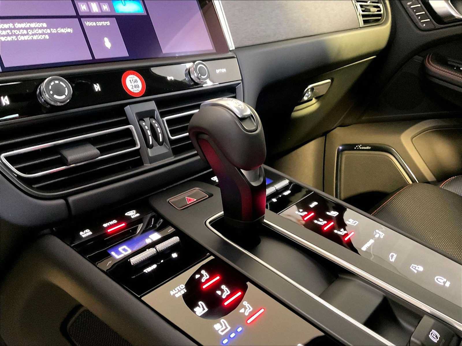 Certified 2026 Porsche Macan GTS AWD/4WD image 17