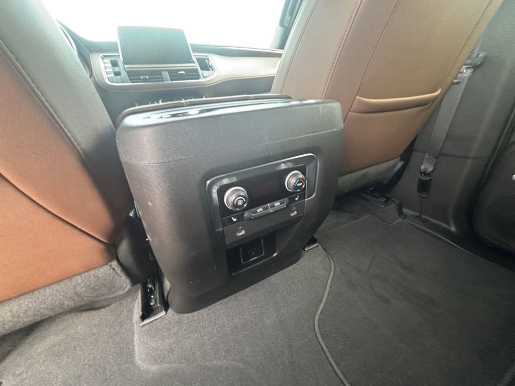 Used 2023 Chevrolet Tahoe High Country w/ Premium Package 2 image 21
