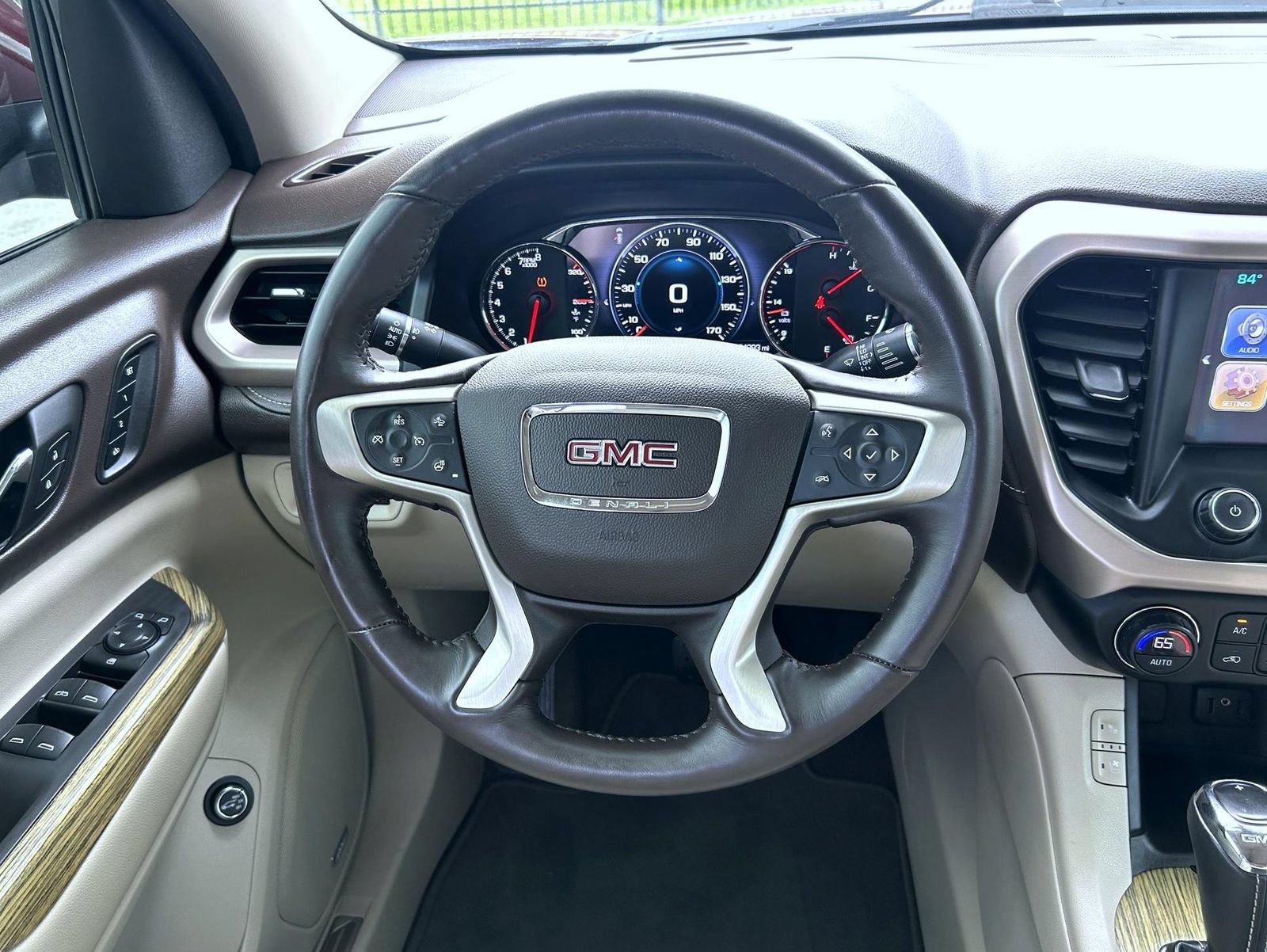 Used 2018 GMC Acadia Denali w/ Technology Package AWD/4WD image 11