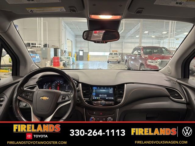 Used 2018 Chevrolet Trax LT w/ LT Convenience Package image 13