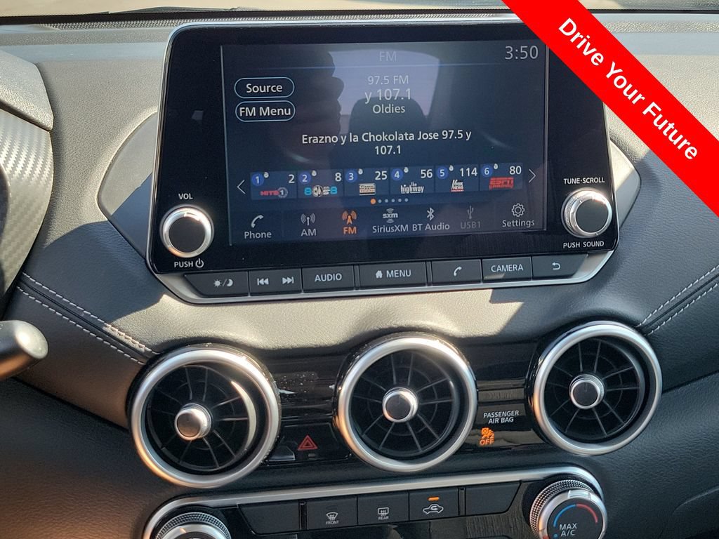 Used 2025 Nissan Sentra SV FWD image 11