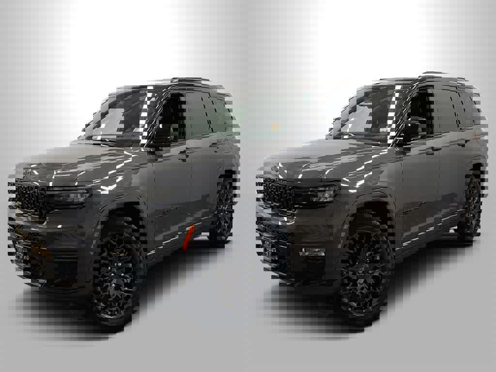 Used 2023 Jeep Grand Cherokee L Summit w/ Advanced Protech Group IV