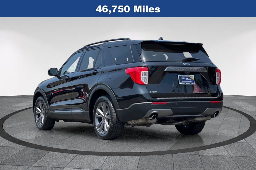 Certified 2023 Ford Explorer XLT w/ Equipment Group 202A RWD image 8