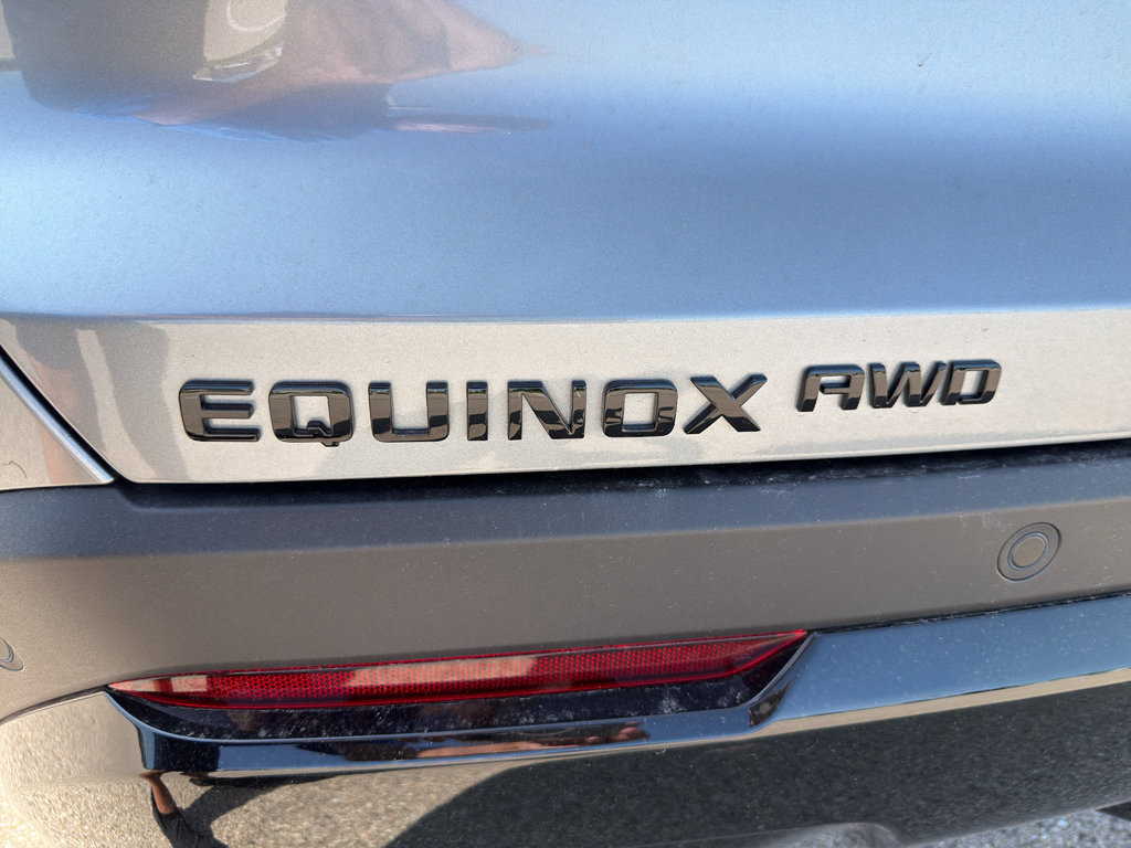 New 2026 Chevrolet Equinox RS w/ Convenience Package III AWD/4WD image 9