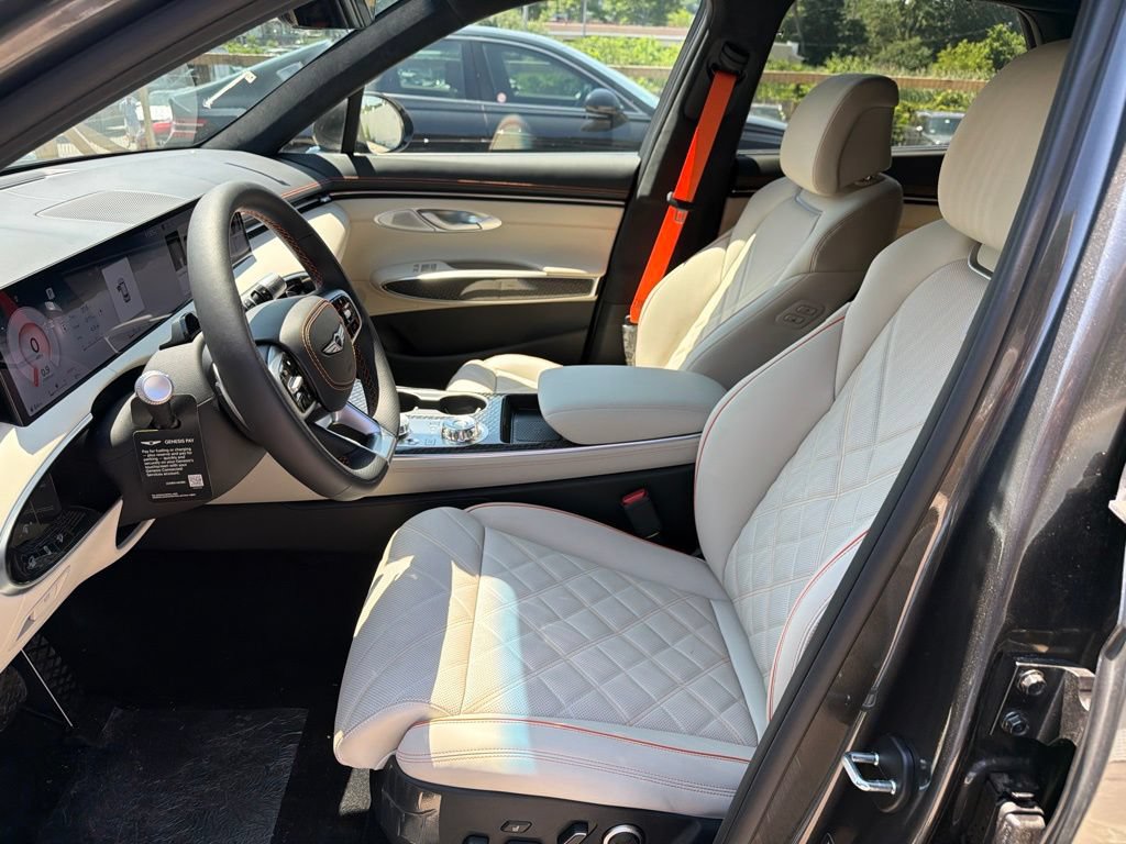 New 2026 Genesis GV70 3.5T Sport Prestige w/ G1 Accessory Package AWD/4WD image 15