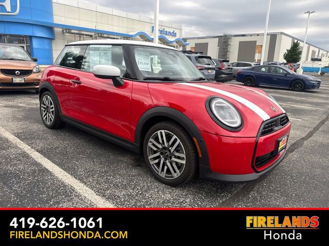 Used 2025 MINI Cooper 2-Door Hardtop FWD image 7