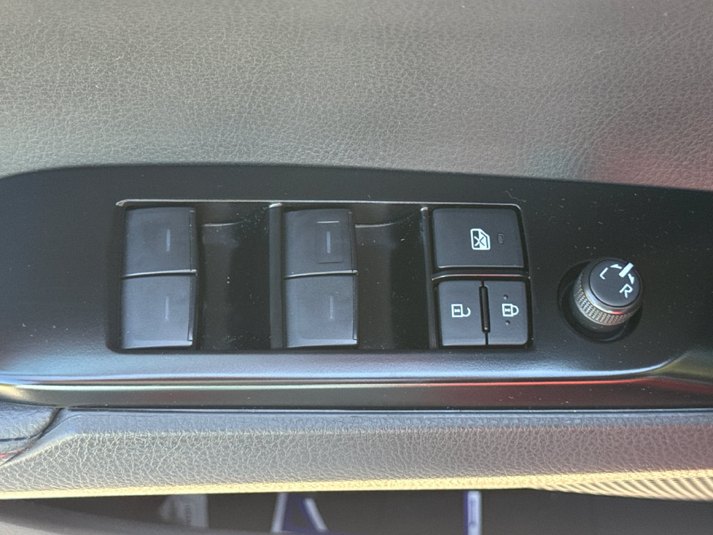 Used 2025 Toyota Camry XSE FWD image 14