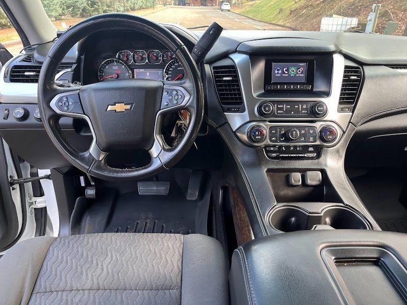 Used 2015 Chevrolet Suburban LS image 20