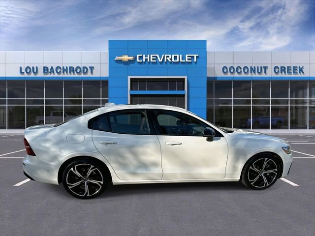 Used 2024 Volvo S60 B5 Ultimate image 9