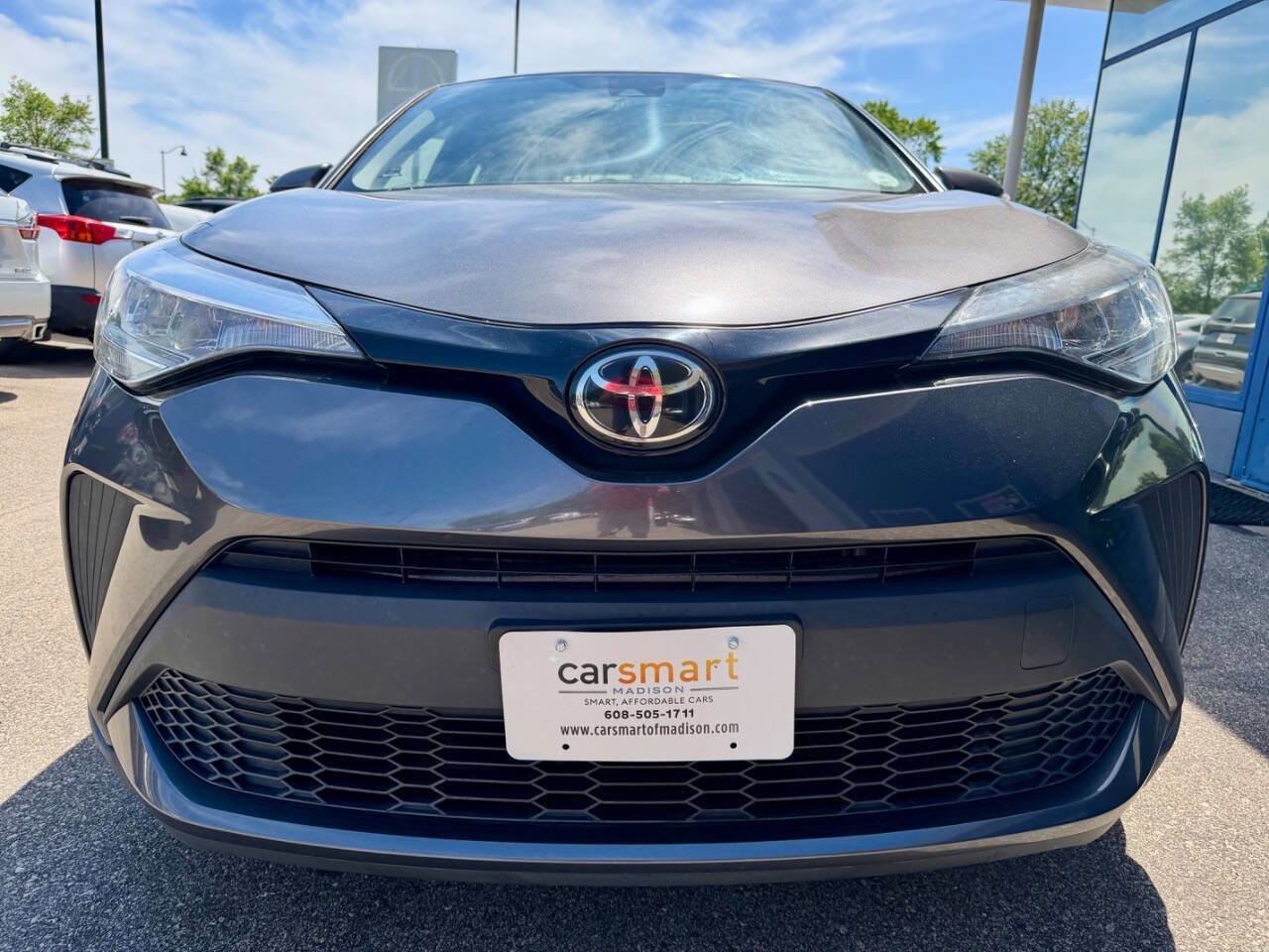 Used 2021 Toyota C-HR LE FWD image 5