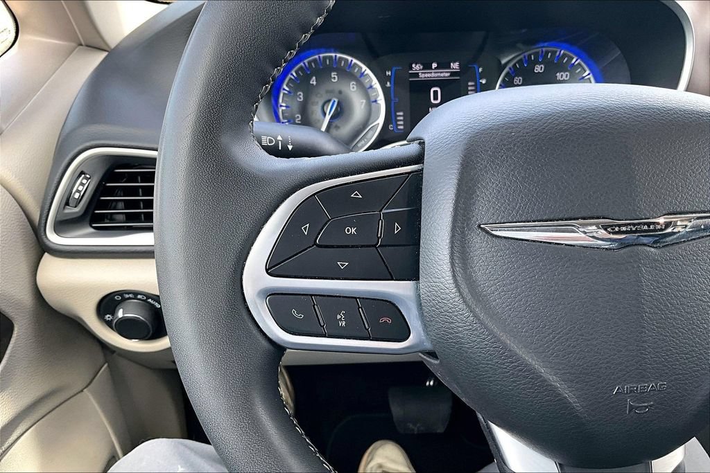 Used 2024 Chrysler Voyager LX FWD image 14