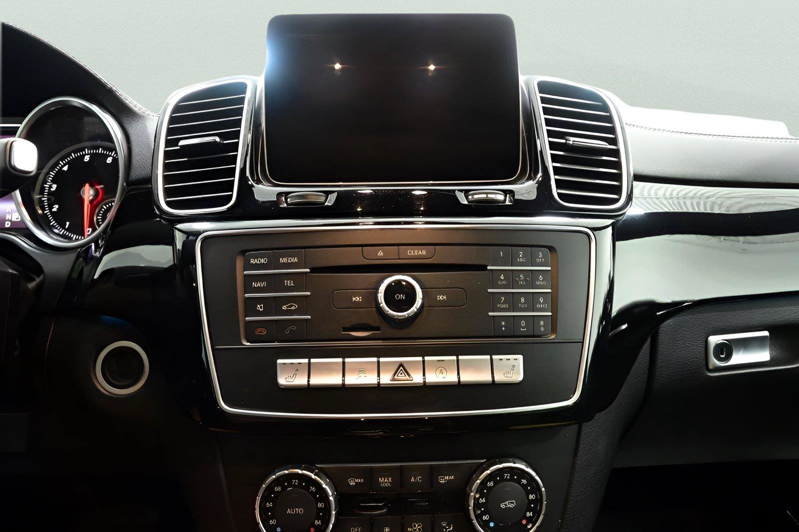 Used 2019 Mercedes-Benz GLS 450 4MATIC w/ Premium 1 Package image 24
