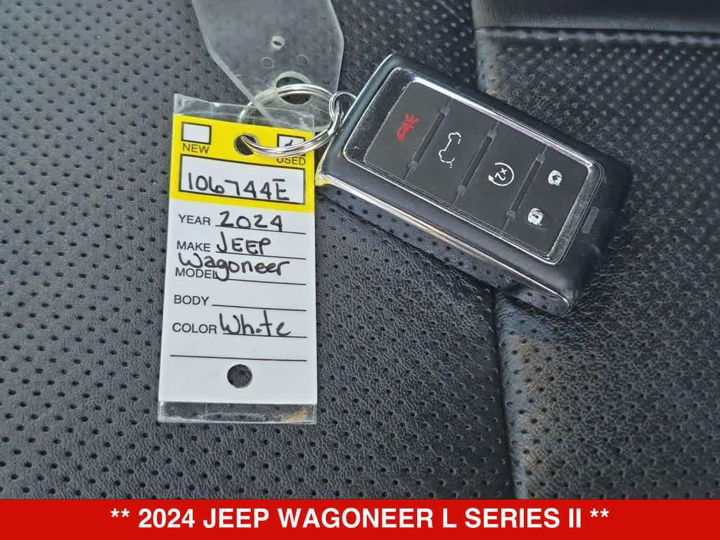 Used 2024 Jeep Wagoneer L Series II RWD image 35