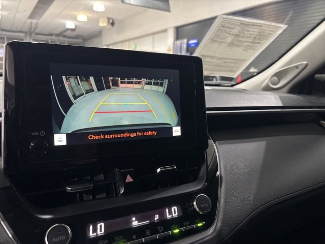 Used 2025 Toyota Corolla Cross XLE w/ Convenience Package AWD/4WD image 26